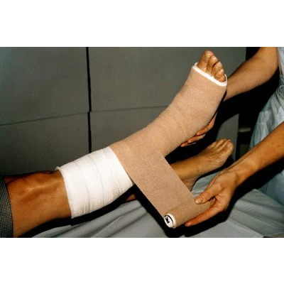 3M Coban Self-Adherent Bandage - Red - 7.5cm x 4.5m - Single - Image 2