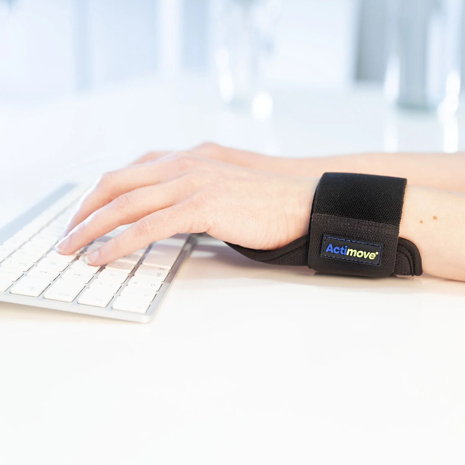 Actimove® Wrist Stabiliser Carpal - EVERDAY SUPPORTS - Image 7