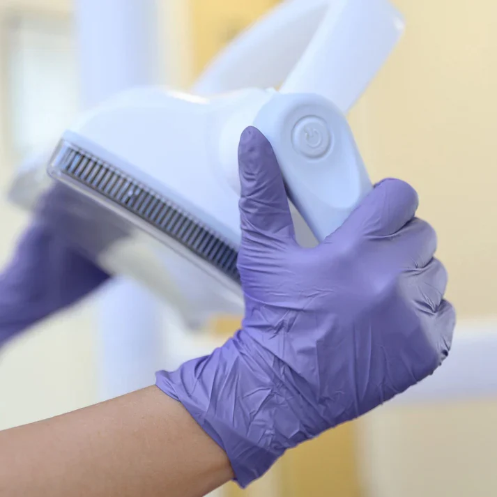 Amazing Finger-Textured Nitrile Powder-Free Examination Gloves - Box of 300 -  Medium - Image 4