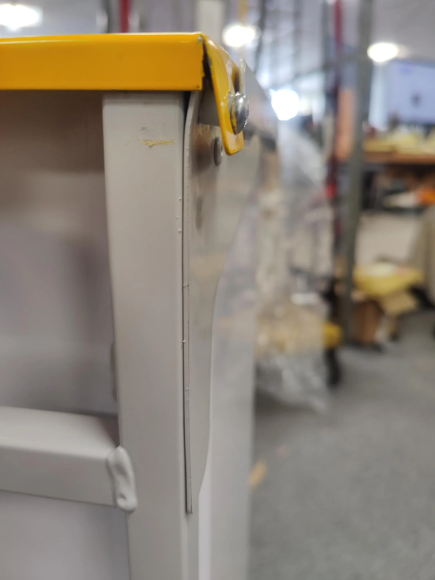 Bristol Maid BR 75 Ltr Bin with Yellow Lid - CLEARANCE - Image 5