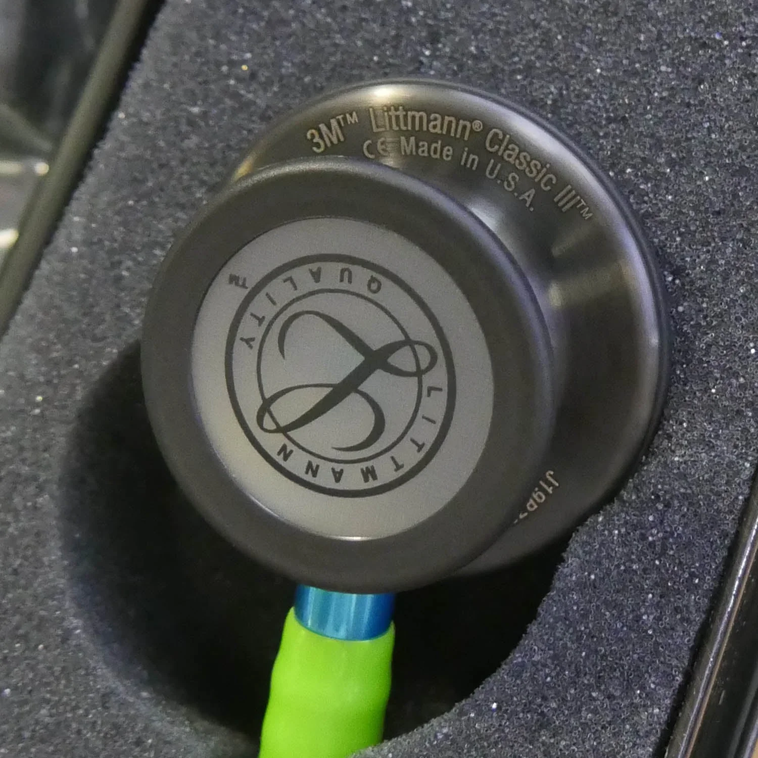 Littmann Classic III Monitoring Stethoscope: Smoke & Lime Green - Blue Stem 5875 - Over Engraved - Image 8