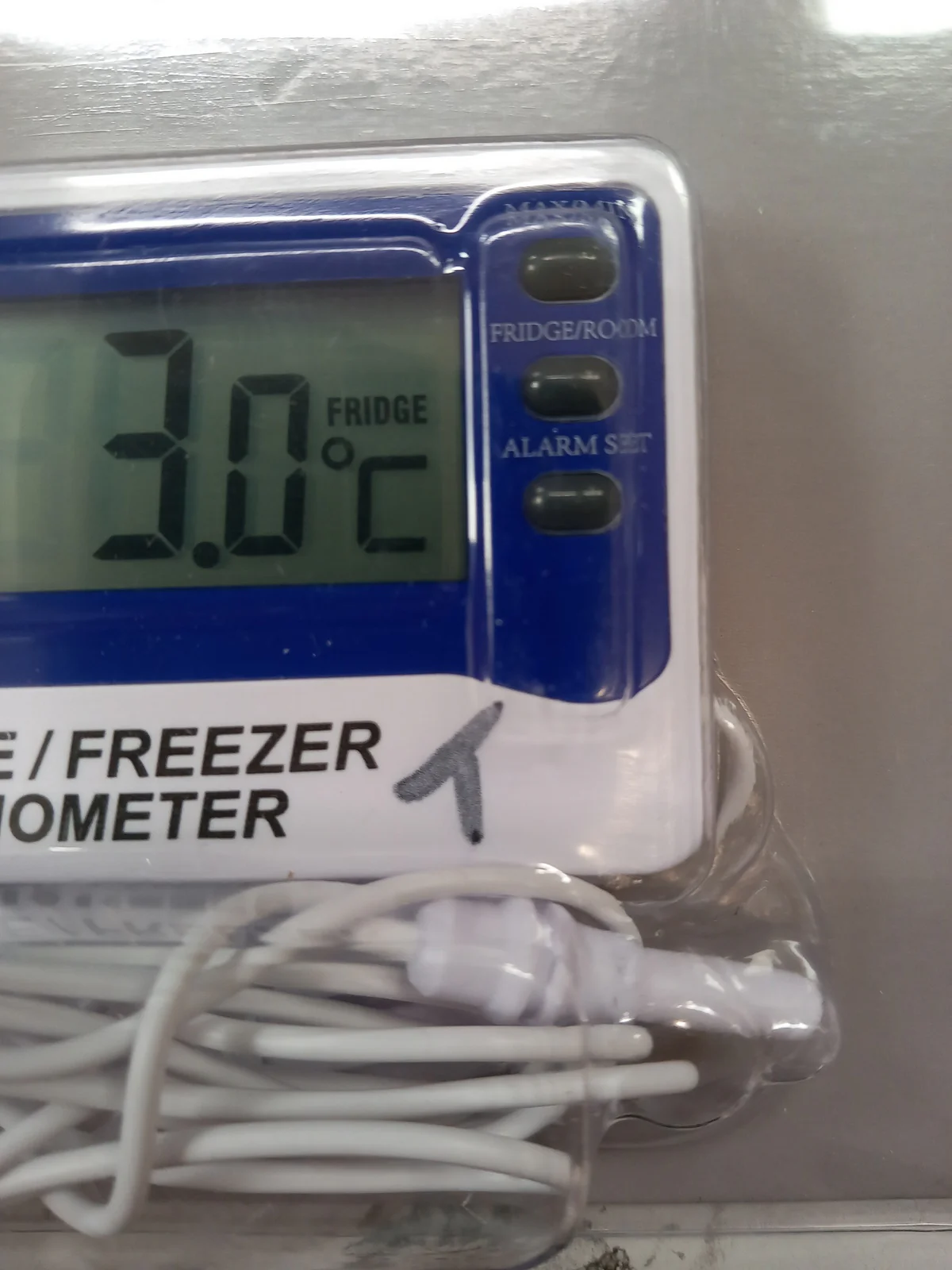 Digital Fridge Thermometer with UKAS Calibration Certificate - CLEARANCE - Image 4