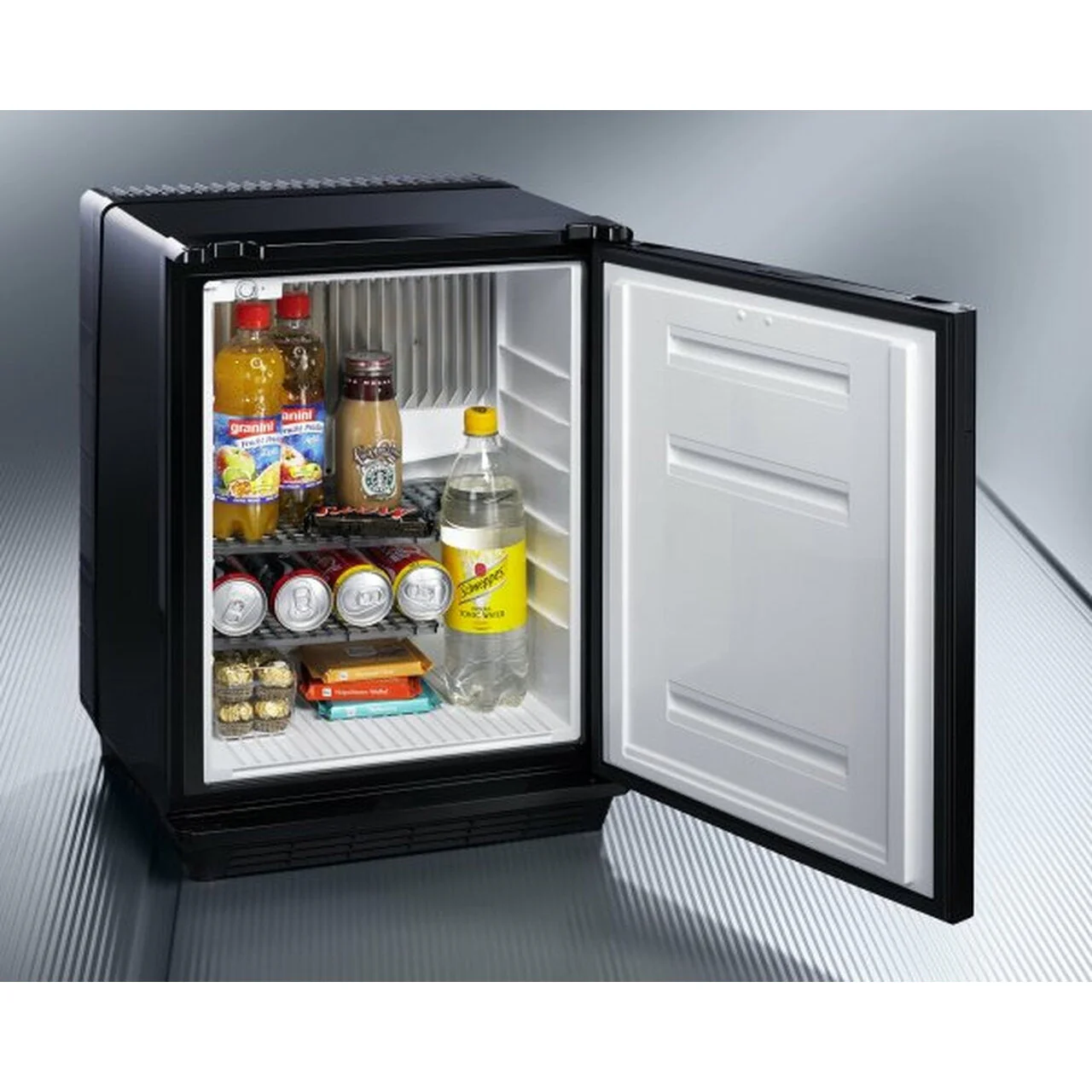 DS300 Free Standing Mini Fridge - Black - 28L - Image 3