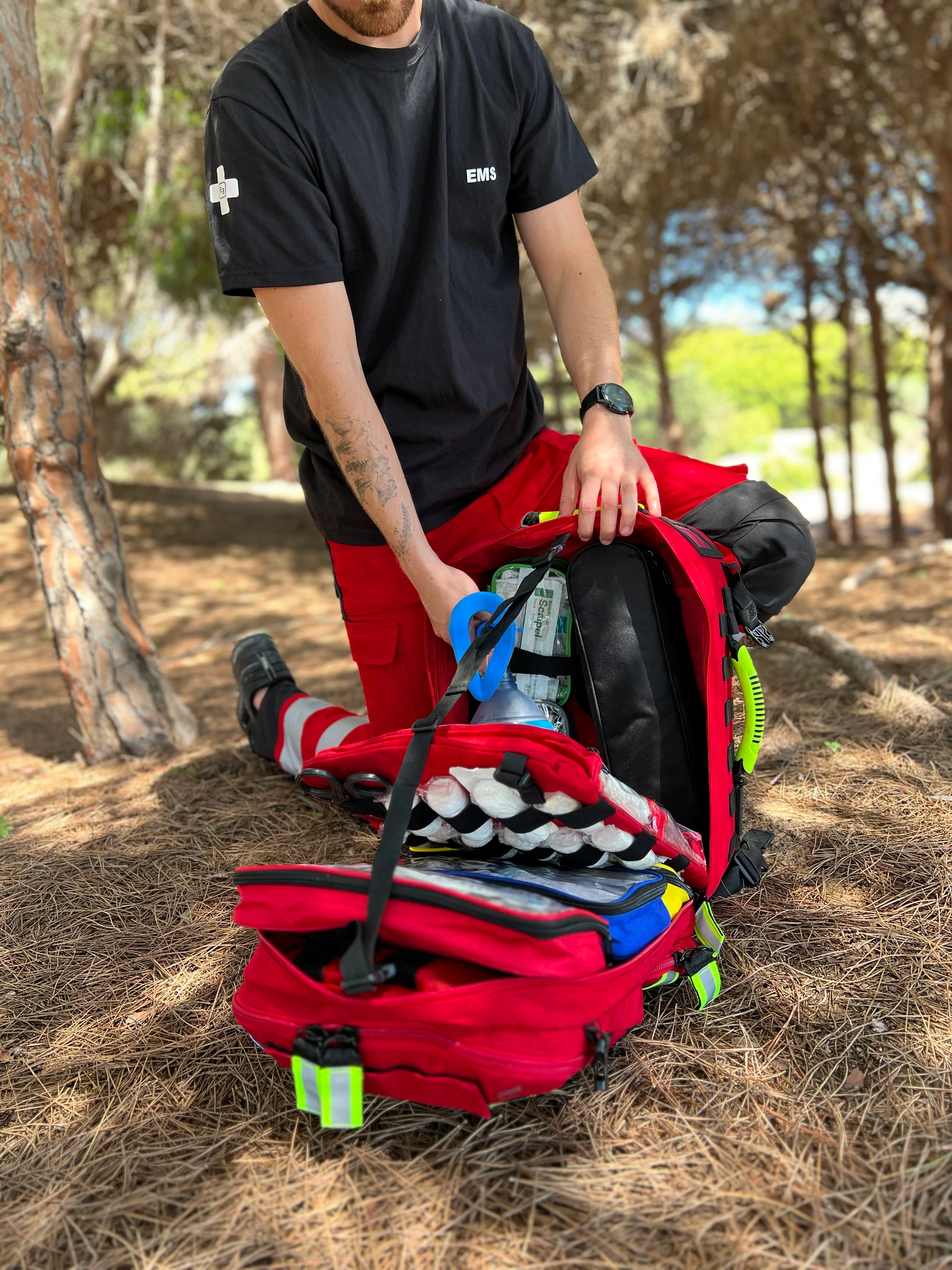 Elite Paramedic Rescue Backpack - Red - CLEARANCE - Image 2