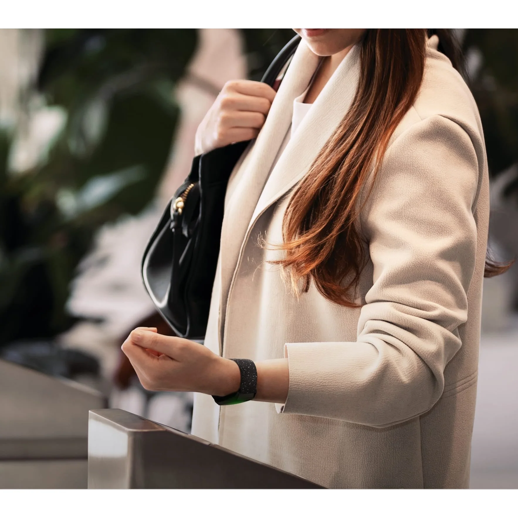 Fitbit Charge 4 Special Edition - Granite/Black - Image 2