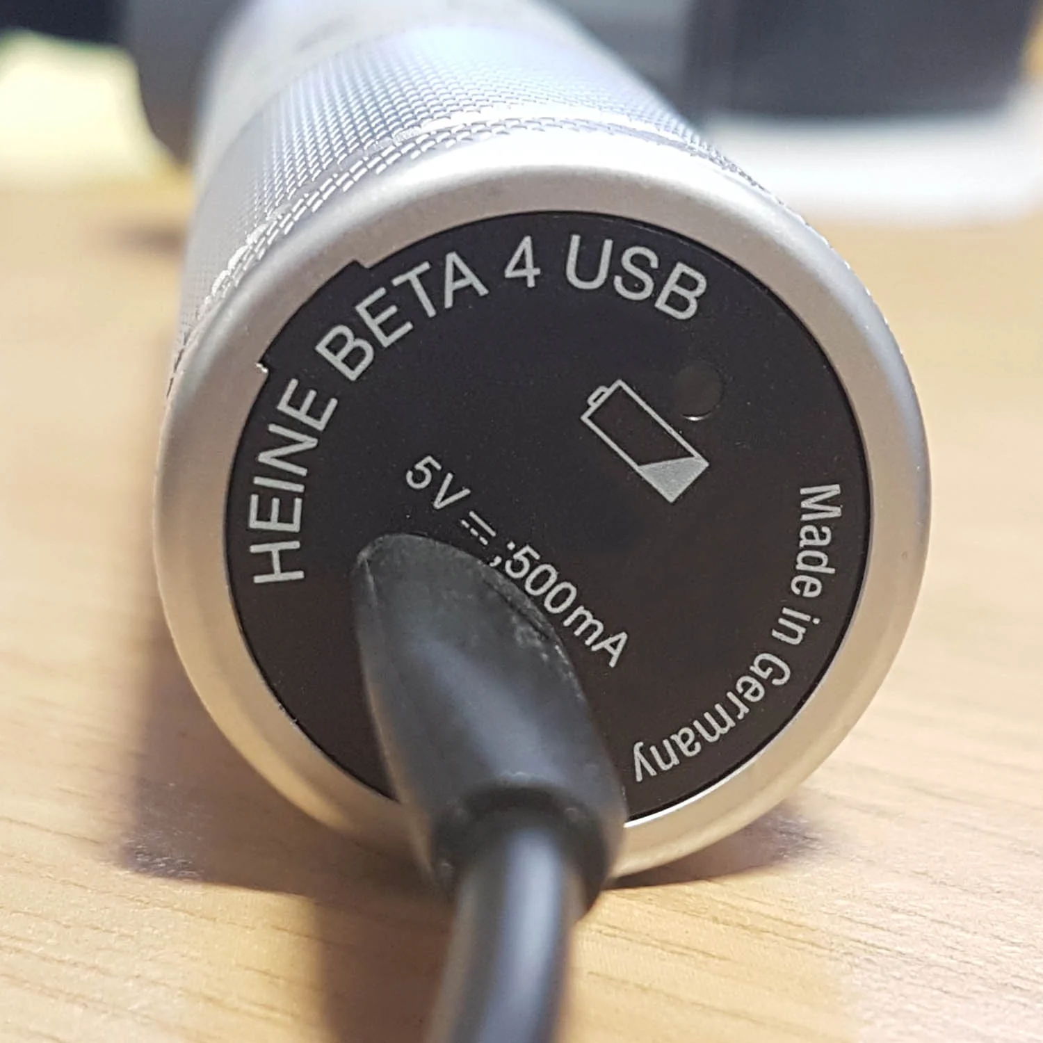 HEINE Delta®20 T Dermatoscope With 3.5v Beta L Li-ion Rechargeable Handle & NT300 Charger - Image 9