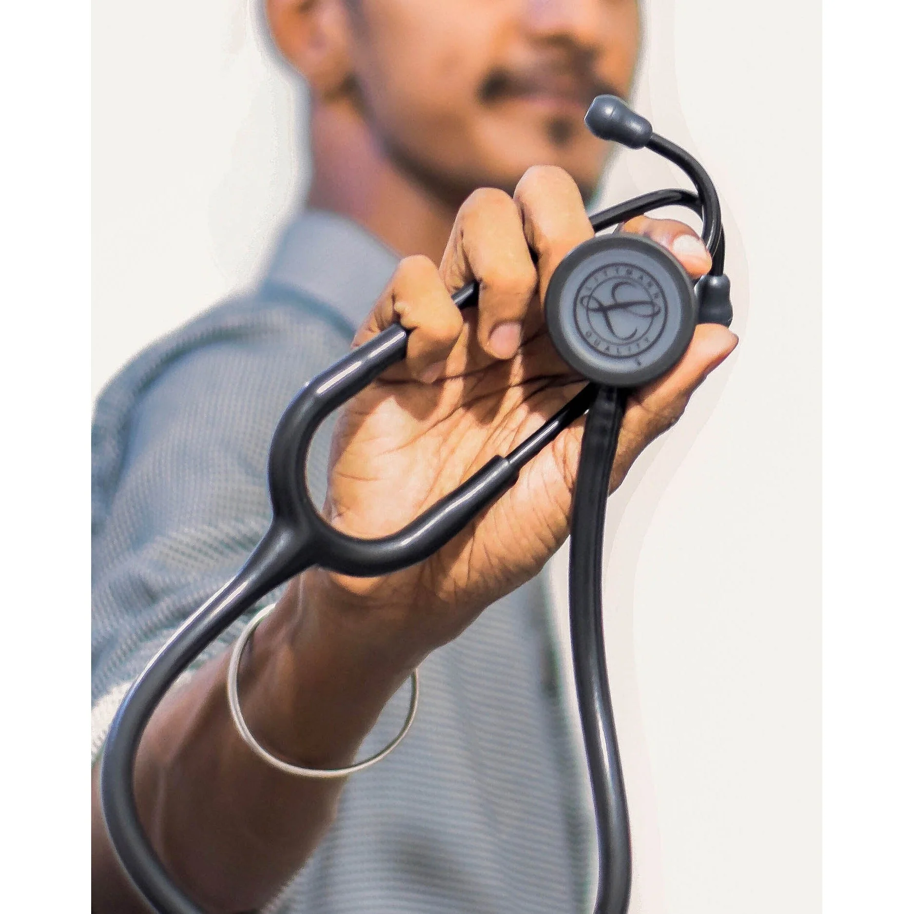 Littmann Classic III Monitoring Stethoscope: Champagne & Black 5861 - Over Engraved - Image 3