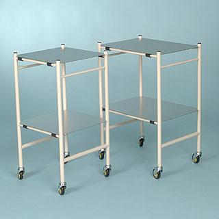 M.steel dressing trolley,900mm,removable,flat s.steel shelves