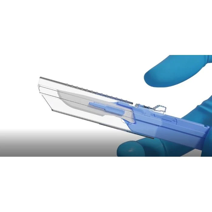 Sterile Safety Scalpels with Retracting Guard - Box of 10 - Image 2
