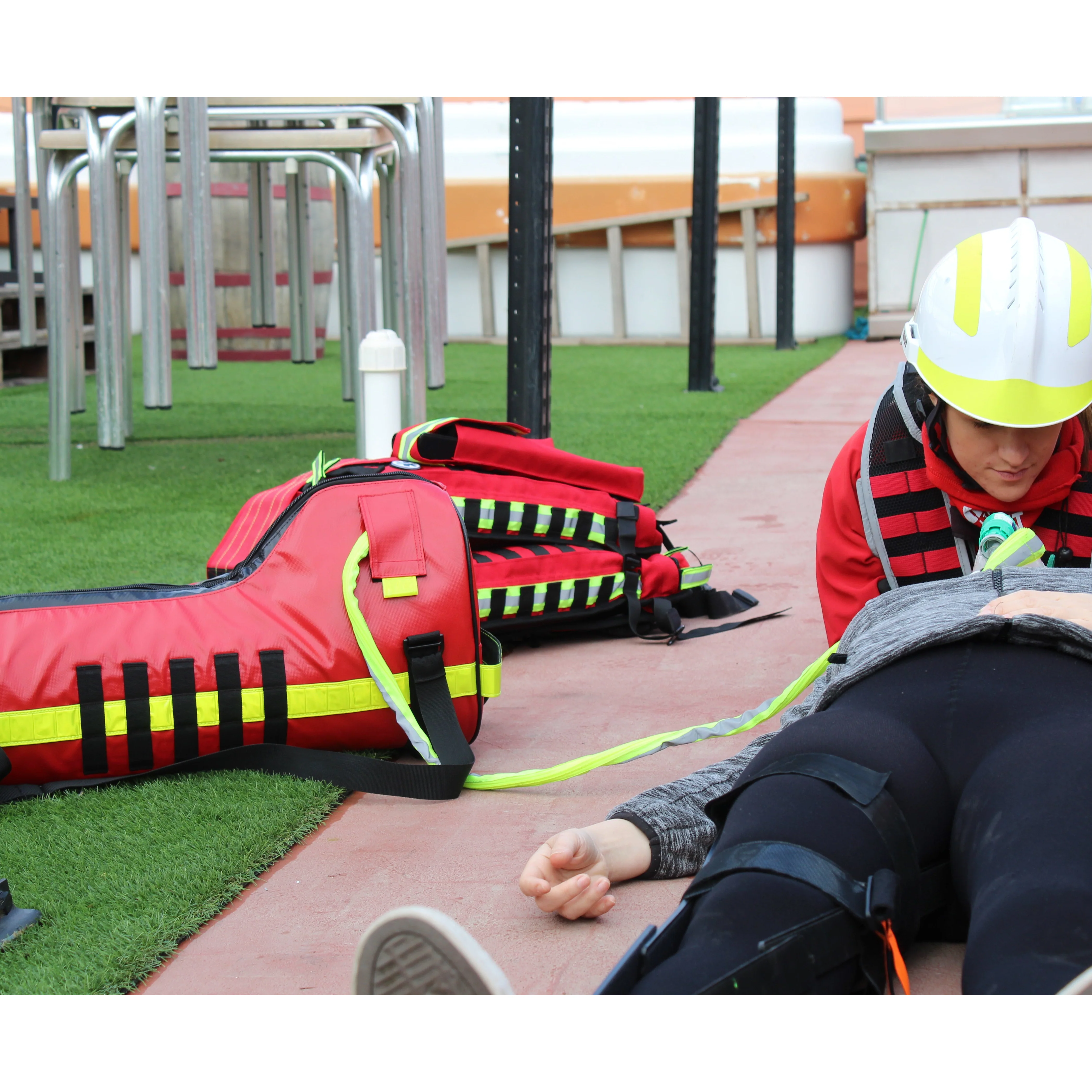TUBE’S Oxygen Barrel Bag - Red Tarpaulin - Image 13