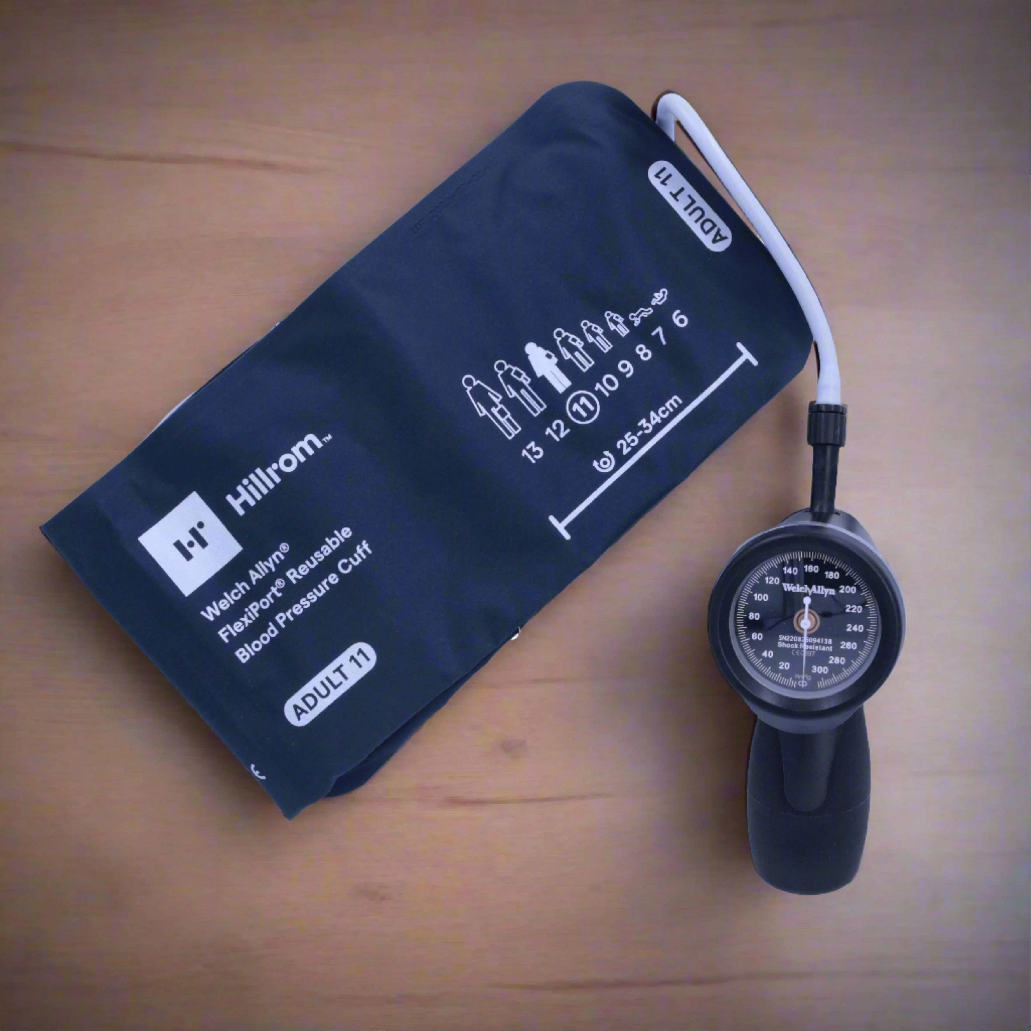 Welch Allyn DuraShock DS65 Sphygmomanometer with adult cuff - Image 7